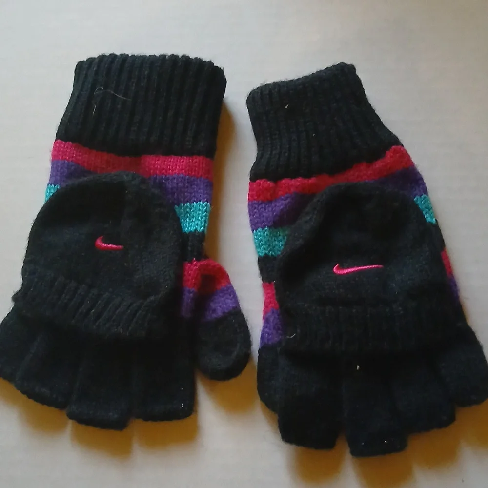 Nike Kids Girls Black and Multicolor Convertible Gloves GUC